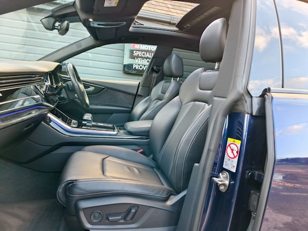 Used Audi Q8 2018 for sale - 76202495: Photo 28