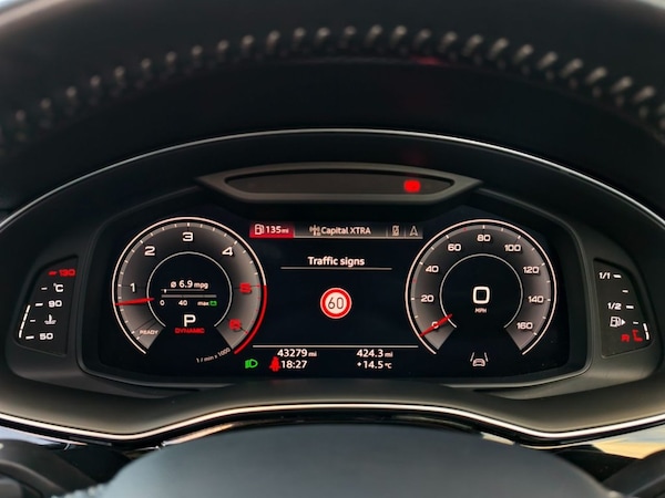 Used Audi Q8 2018 for sale - 76202495: Photo 33