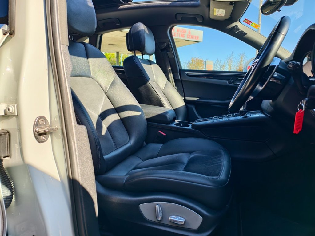 Used Porsche Macan 2017 for sale - 76223933: Photo 22