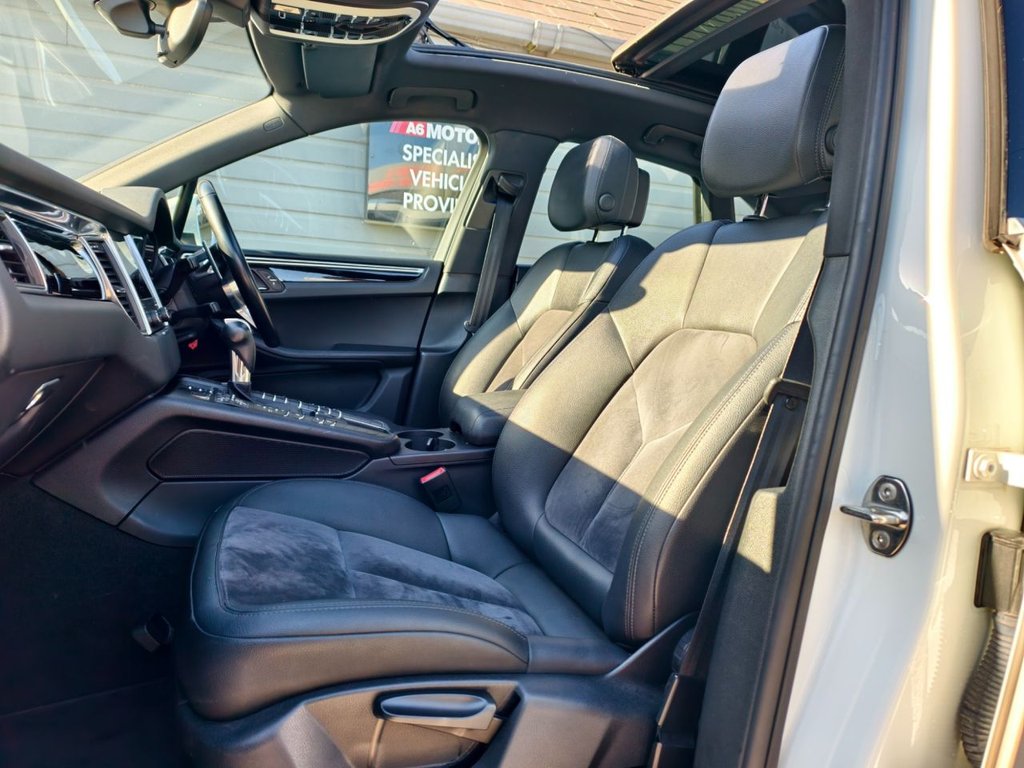 Used Porsche Macan 2017 for sale - 76223933: Photo 23