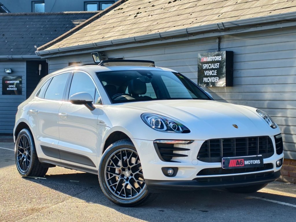 Used Porsche Macan 2017 for sale - 76223933: Photo 3