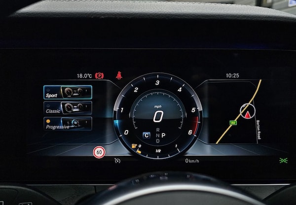 Used Mercedes-Benz E-Class 2019 for sale - 76202638: Photo 31