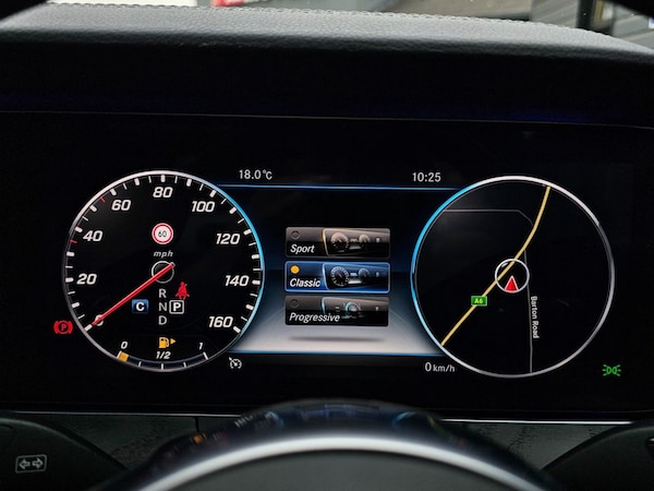 Used Mercedes-Benz E-Class 2019 for sale - 76202638: Photo 32