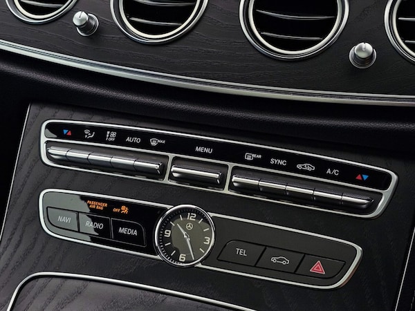 Used Mercedes-Benz E-Class 2019 for sale - 76202638: Photo 37