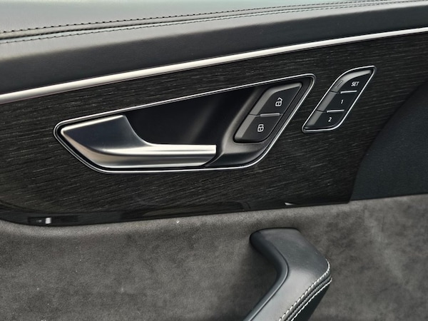 Used Audi Q8 2021 for sale - 76202672: Photo 38