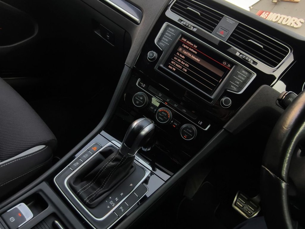 Used Volkswagen Golf 2015 for sale - 76202648: Photo 21