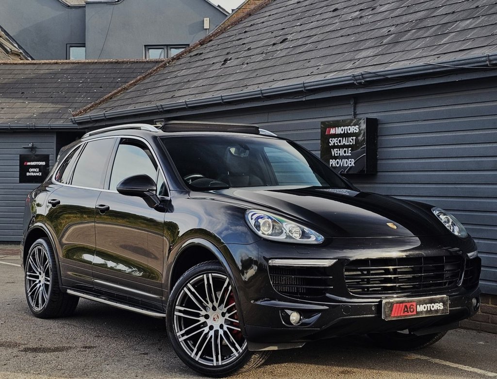 Used Porsche Cayenne 2016 for sale - 76783439: Photo 2