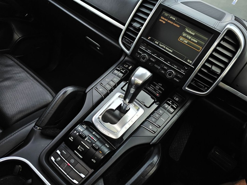 Used Porsche Cayenne 2016 for sale - 76783439: Photo 31