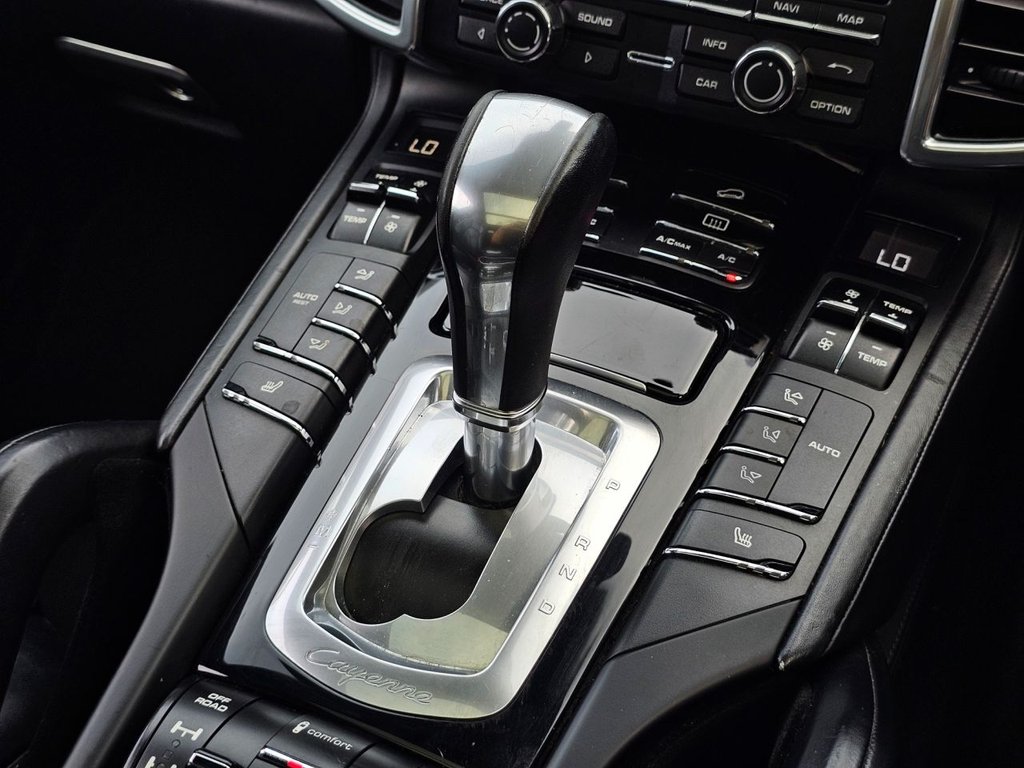 Used Porsche Cayenne 2016 for sale - 76783439: Photo 32