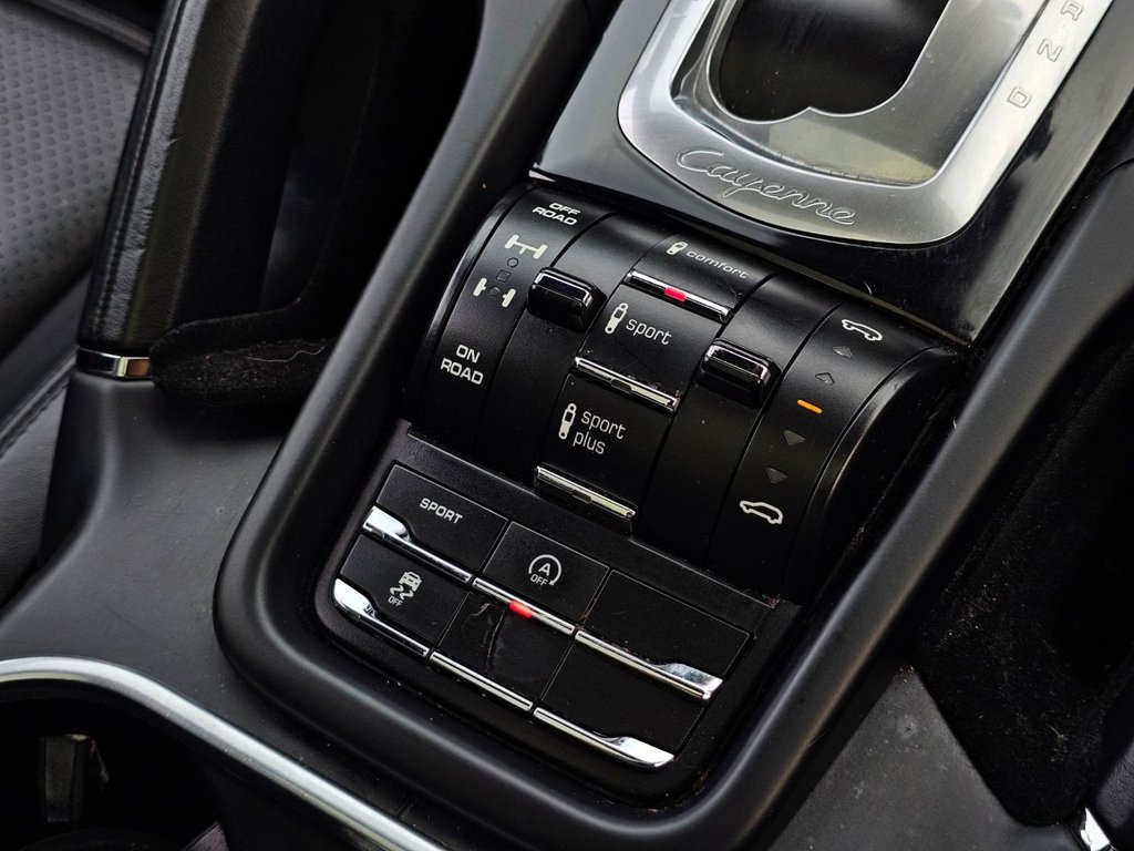 Used Porsche Cayenne 2016 for sale - 76783439: Photo 34