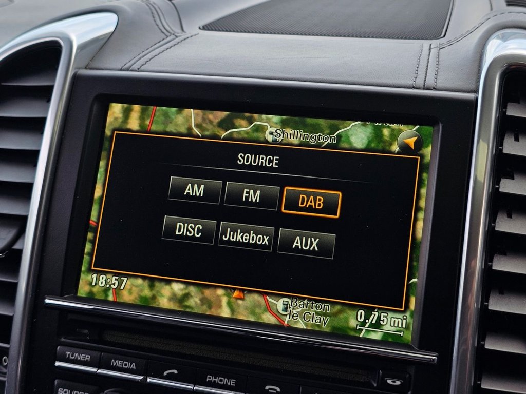 Used Porsche Cayenne 2016 for sale - 76783439: Photo 40