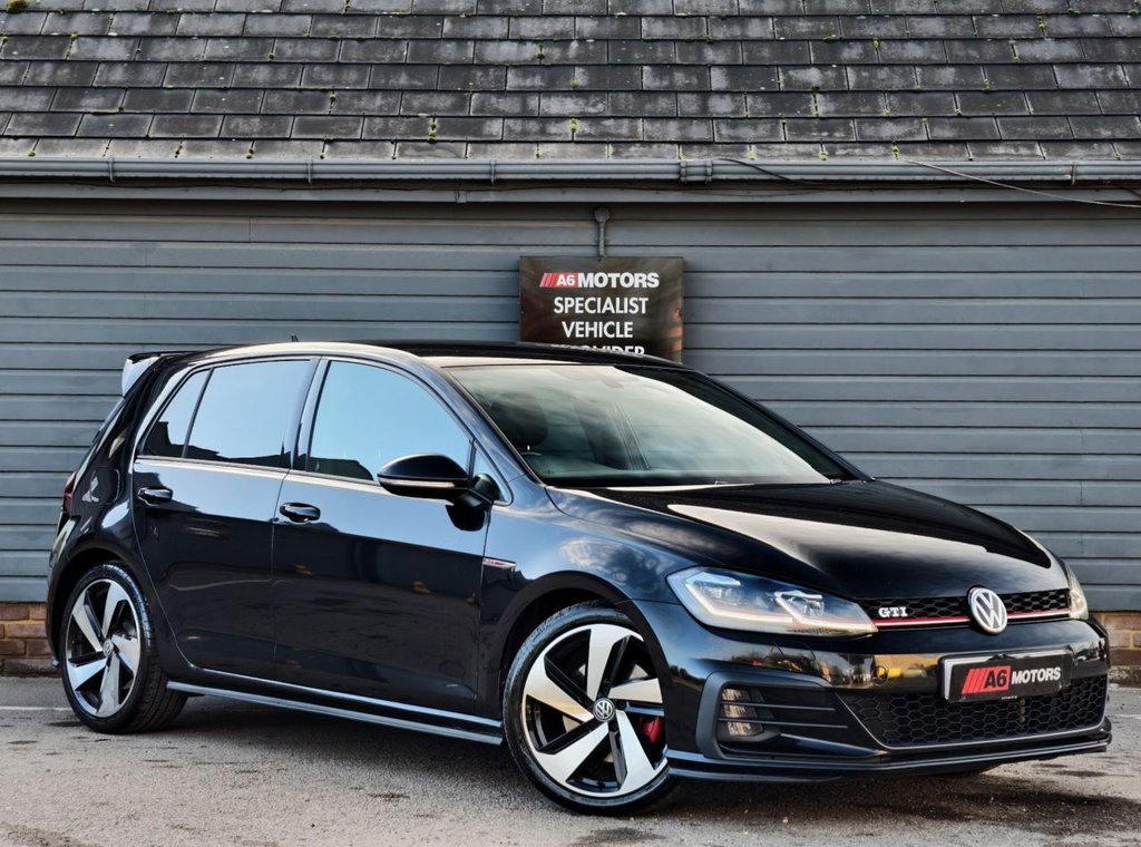 Used Volkswagen Golf 2018 for sale - 76623292: Photo 1