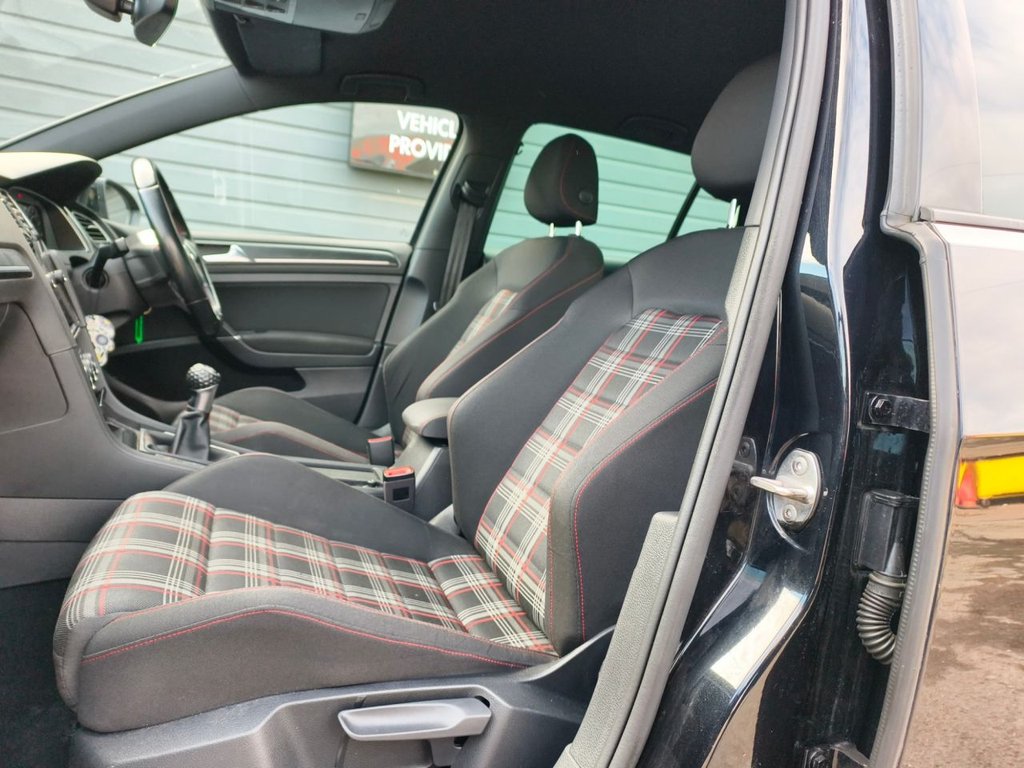 Used Volkswagen Golf 2018 for sale - 76623292: Photo 21