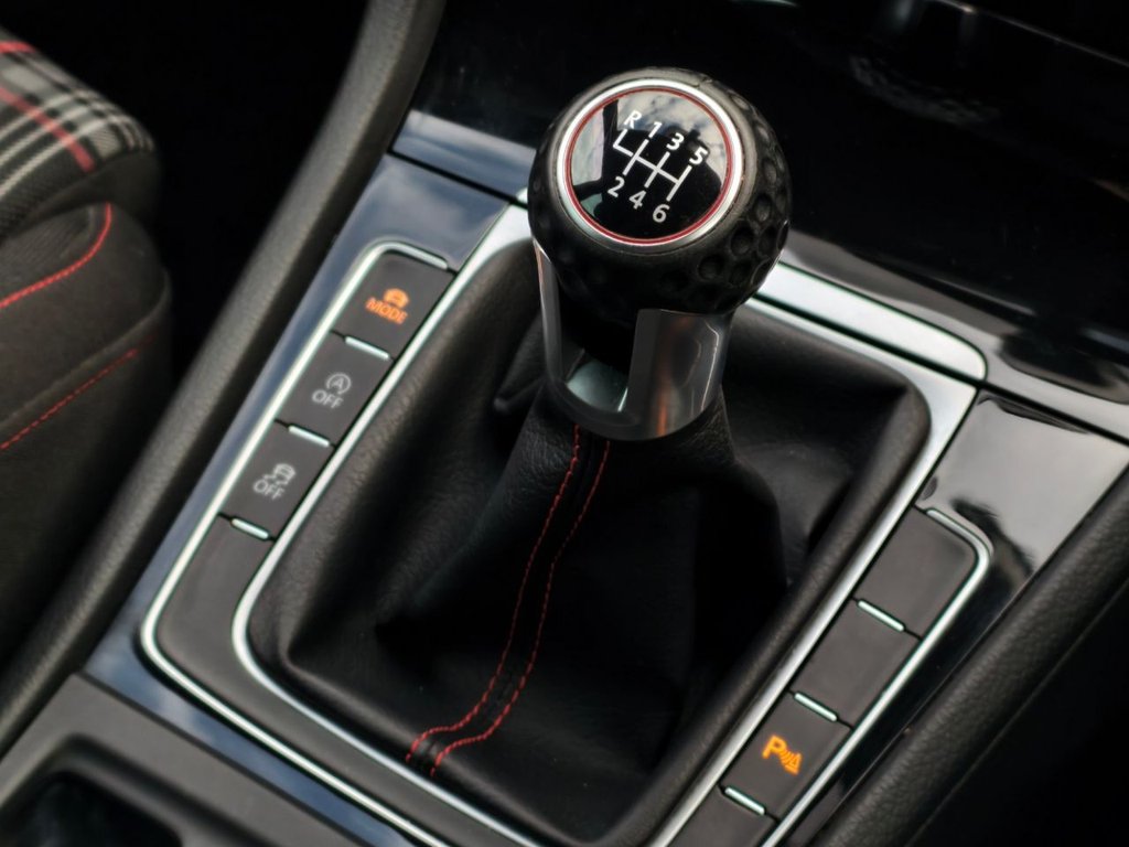 Used Volkswagen Golf 2018 for sale - 76623292: Photo 29