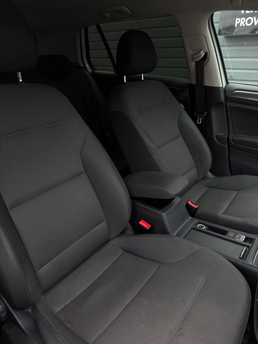 Used Volkswagen Golf 2018 for sale - 76210646: Photo 10