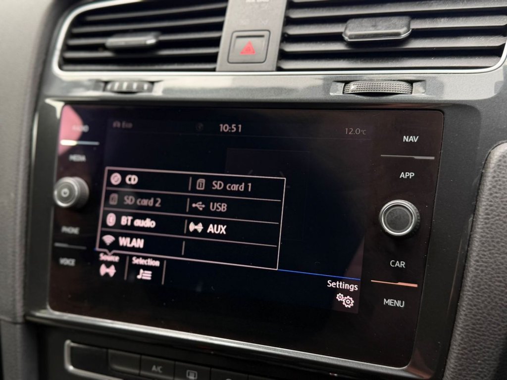 Used Volkswagen Golf 2018 for sale - 76210646: Photo 18