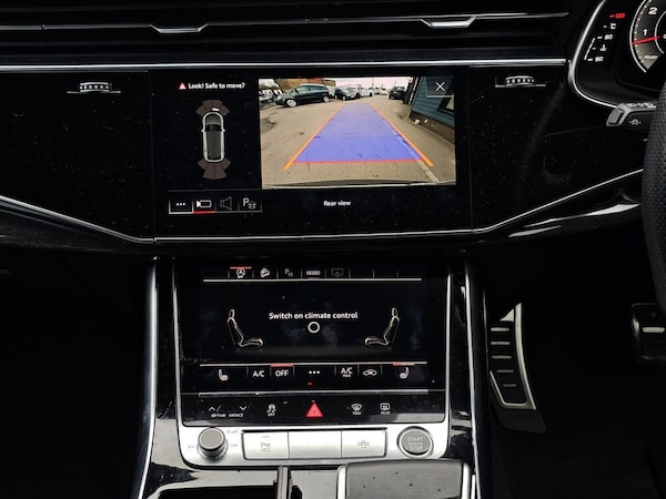 Used Audi Q8 2021 for sale - 76202846: Photo 37