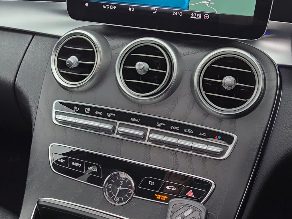 Used Mercedes-Benz C Class 2019 for sale - 76280263: Photo 25