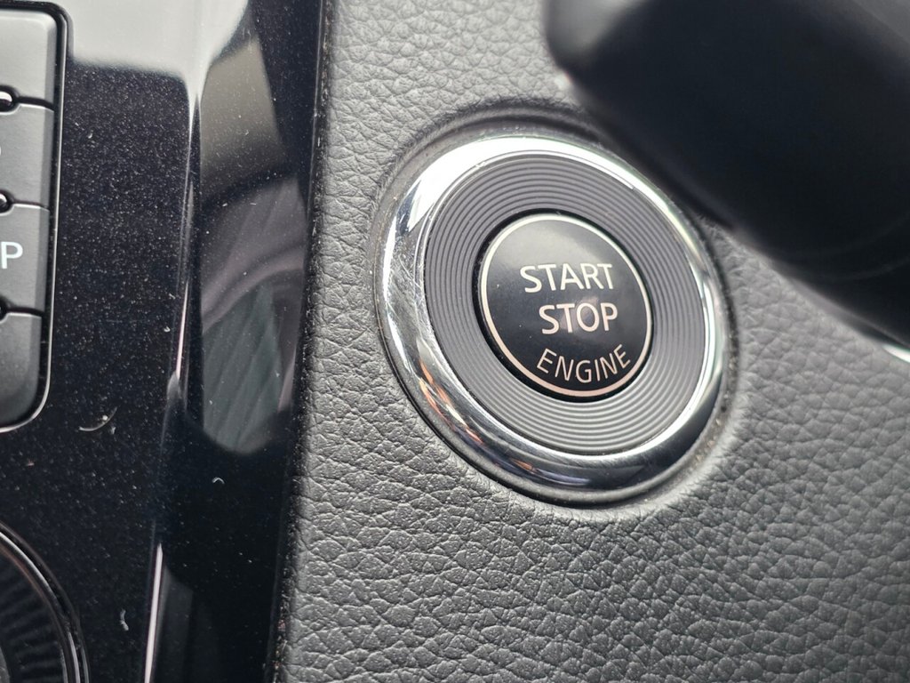 Used Nissan Qashqai 2018 for sale - 76338636: Photo 42