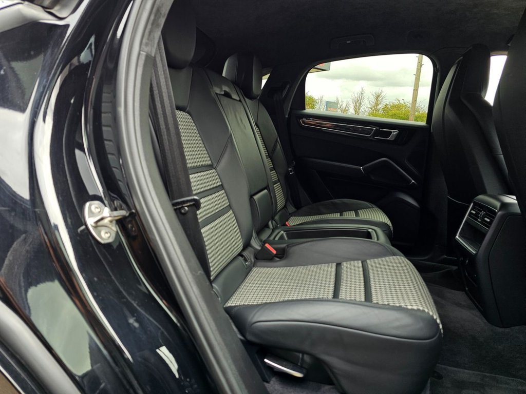 Used Porsche Cayenne 2019 for sale - 76202819: Photo 31