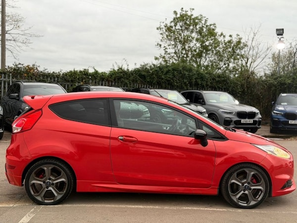 Used Ford Fiesta 2016 for sale - 76210621: Photo 7