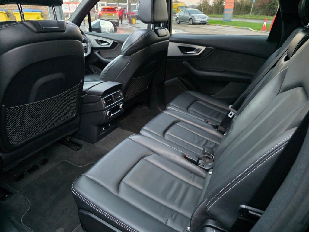 Used Audi SQ7 2018 for sale - 76954001: Photo 32