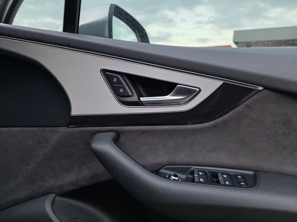 Used Audi SQ7 2018 for sale - 76954001: Photo 44