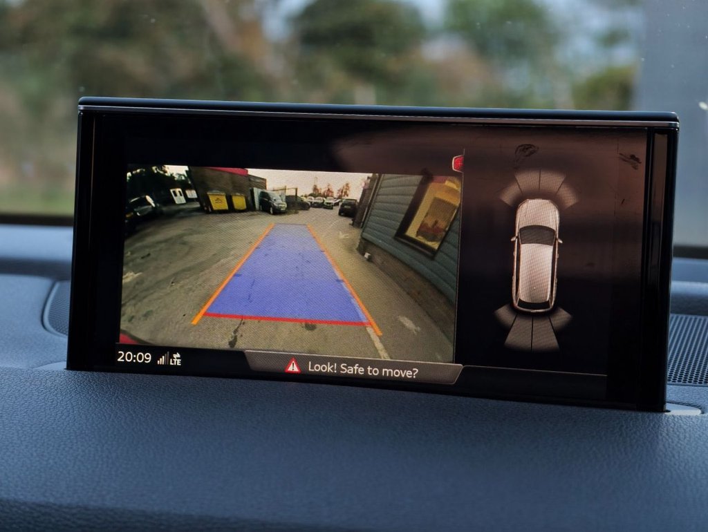 Used Audi Q7 2017 for sale - 76202510: Photo 33