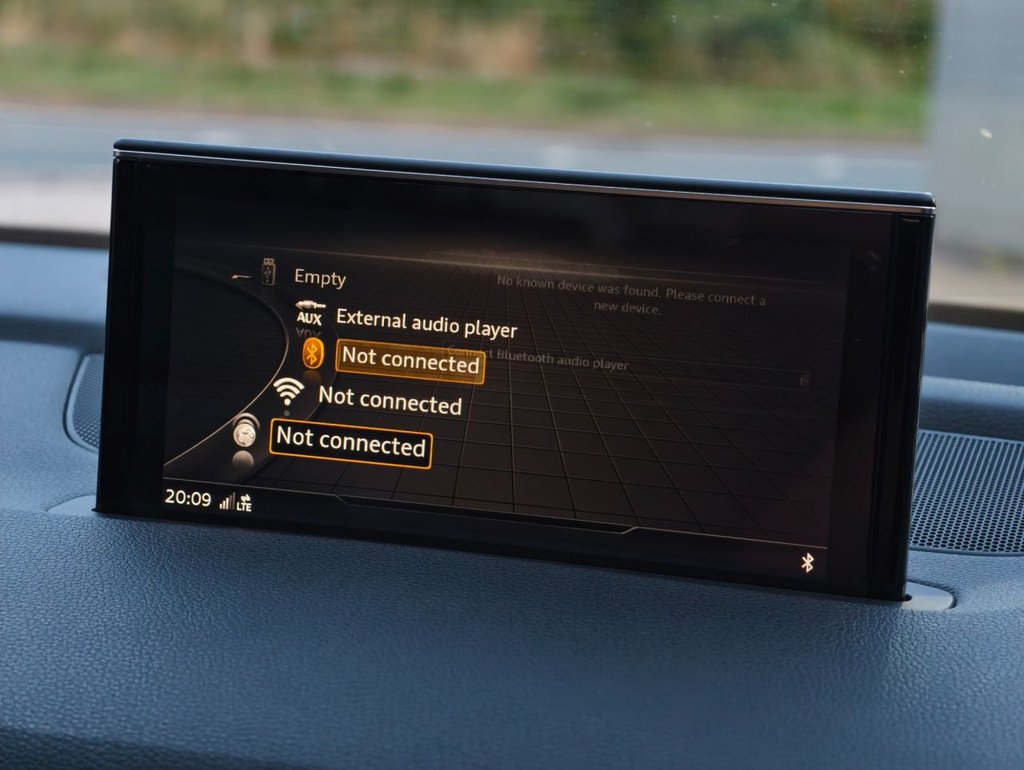 Used Audi Q7 2017 for sale - 76202510: Photo 38