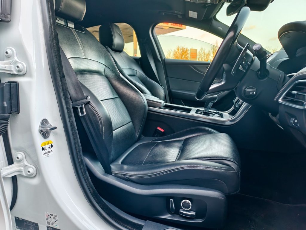 Used Jaguar XE 2021 for sale - 76962229: Photo 13