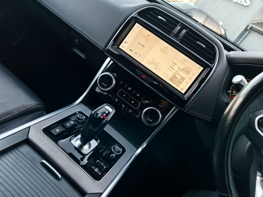 Used Jaguar XE 2021 for sale - 76962229: Photo 19