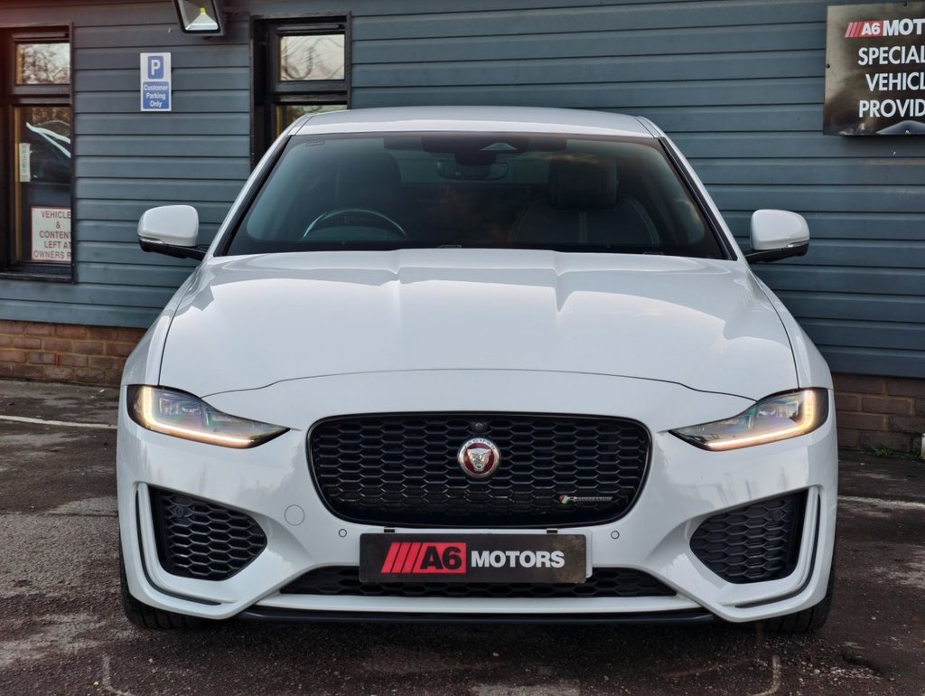 Used Jaguar XE 2021 for sale - 76962229: Photo 2