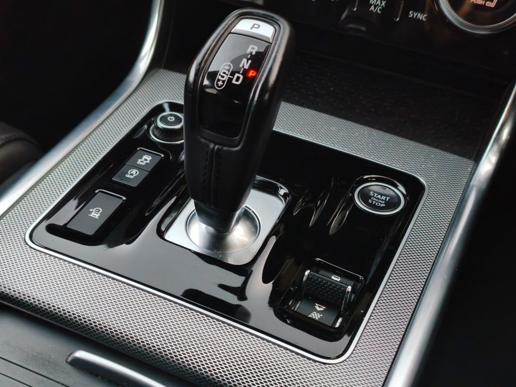 Used Jaguar XE 2021 for sale - 76962229: Photo 22