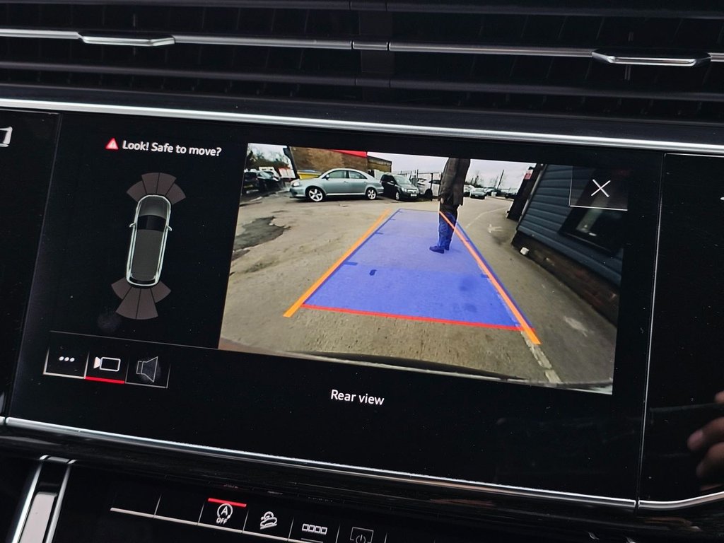 Used Audi Q7 2021 for sale - 76202843: Photo 47