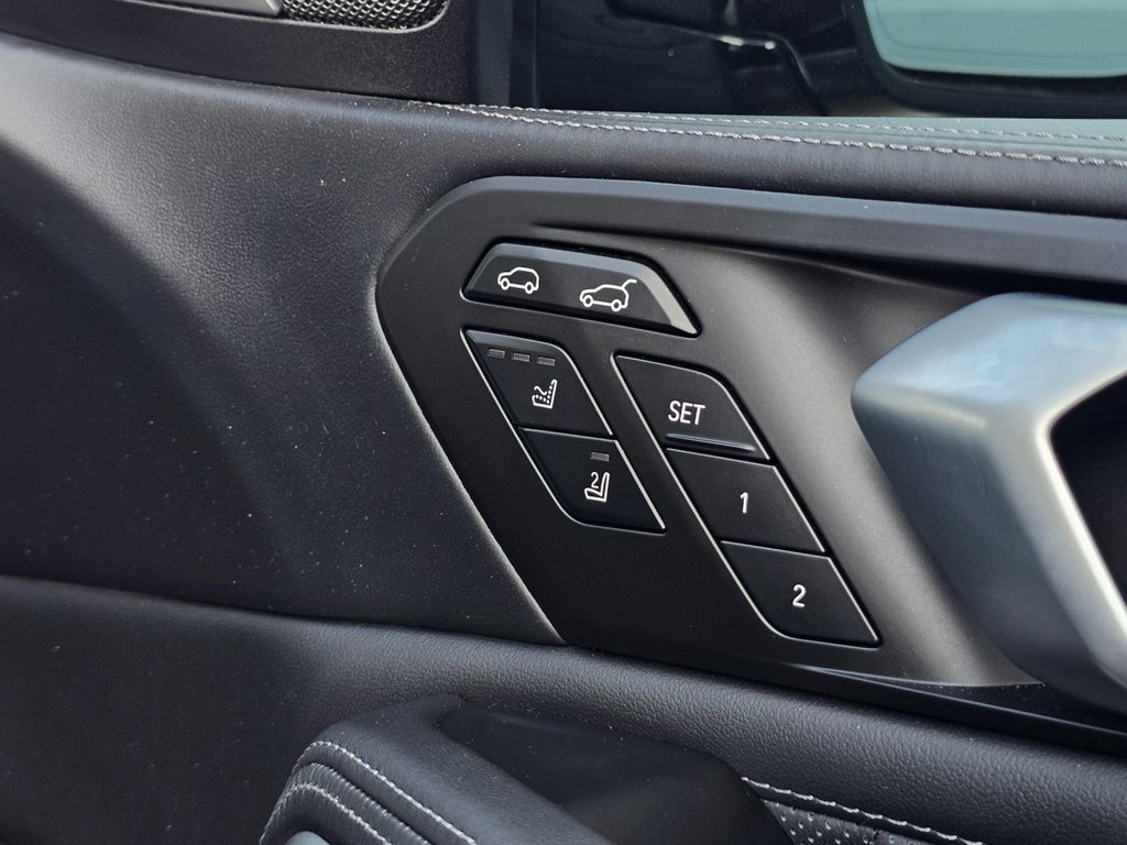 Used BMW x6 M 2023 for sale - 76202803: Photo 25