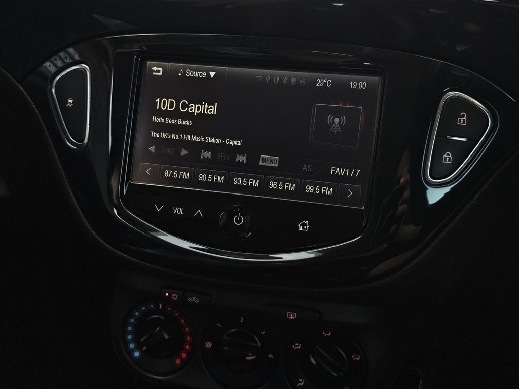 Used Vauxhall Corsa 2015 for sale - 76202783: Photo 19