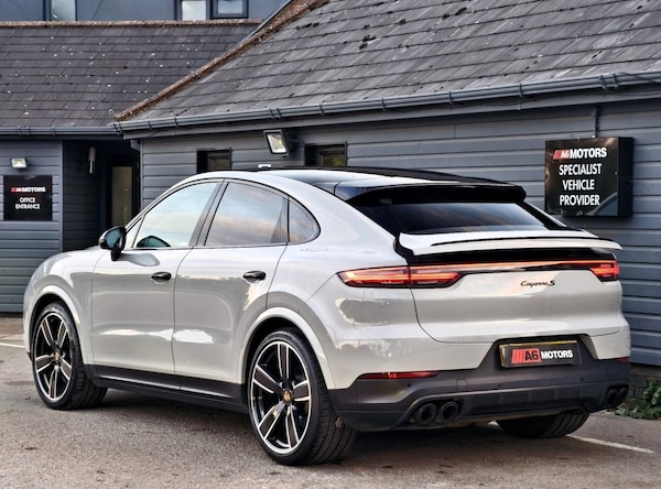 Used Porsche Cayenne 2020 for sale - 76202745: Photo 17