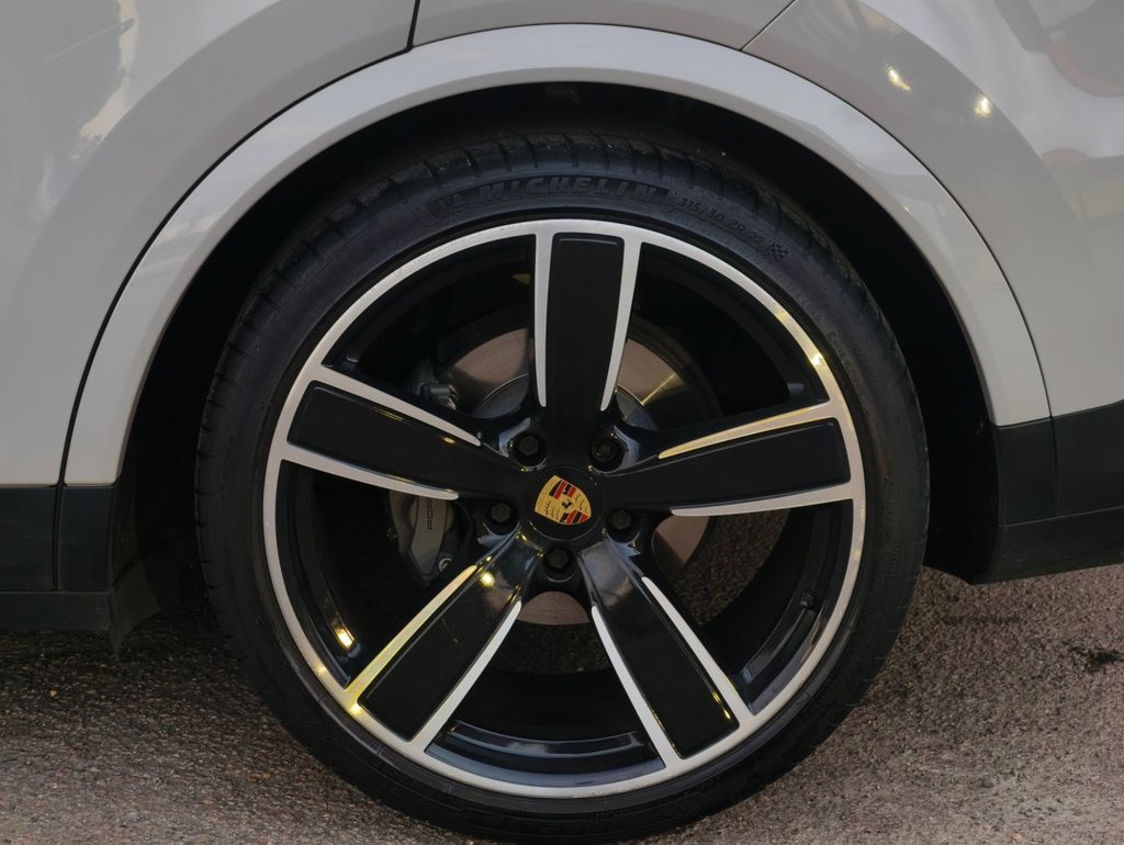 Used Porsche Cayenne 2020 for sale - 76202745: Photo 21