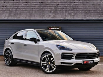 Used Porsche Cayenne 2020 for sale - 76202745: Photo 2