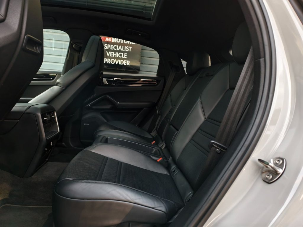 Used Porsche Cayenne 2020 for sale - 76202745: Photo 32