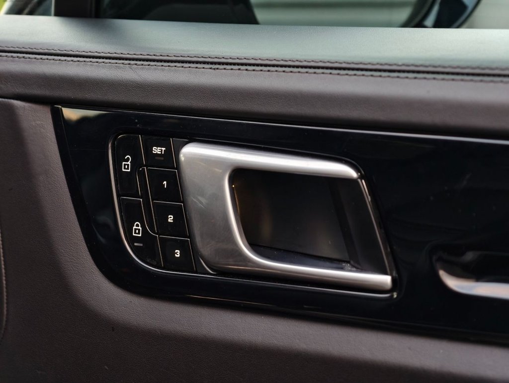 Used Porsche Cayenne 2020 for sale - 76202745: Photo 40