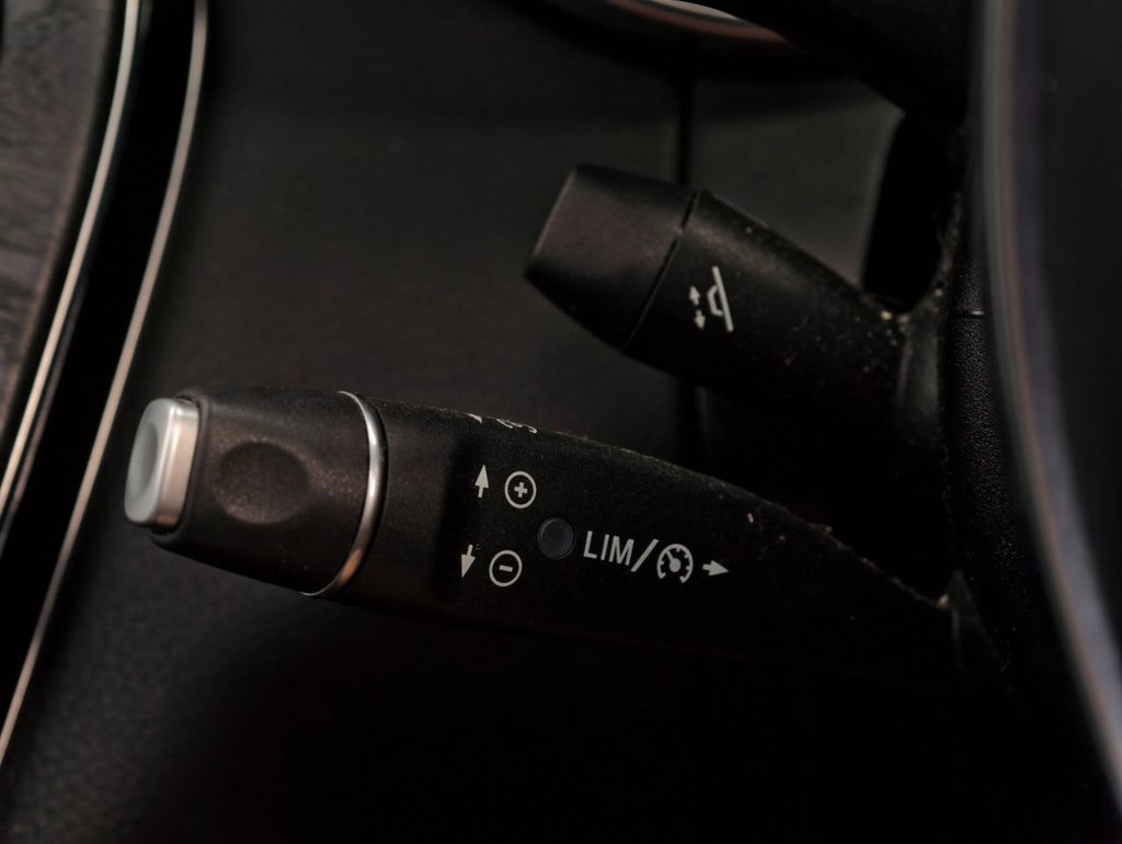 Used Mercedes-Benz GLC 2017 for sale - 76202434: Photo 36