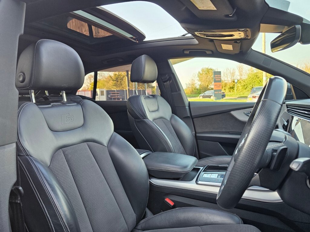 Used Audi Q8 2018 for sale - 76439167: Photo 31