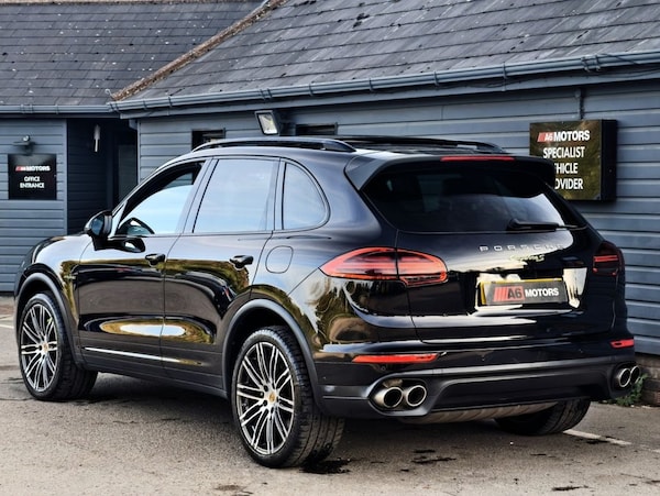 Used Porsche Cayenne 2017 for sale - 76202406: Photo 10
