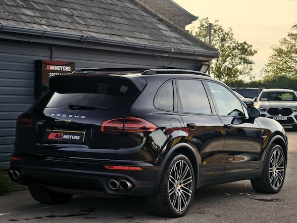 Used Porsche Cayenne 2017 for sale - 76202406: Photo 12