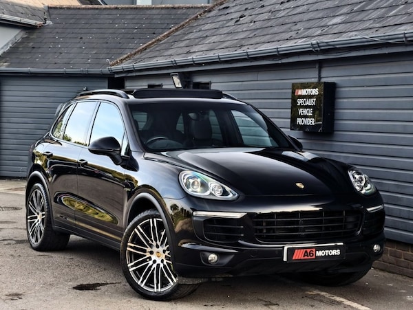 Used Porsche Cayenne 2017 for sale - 76202406: Photo 1