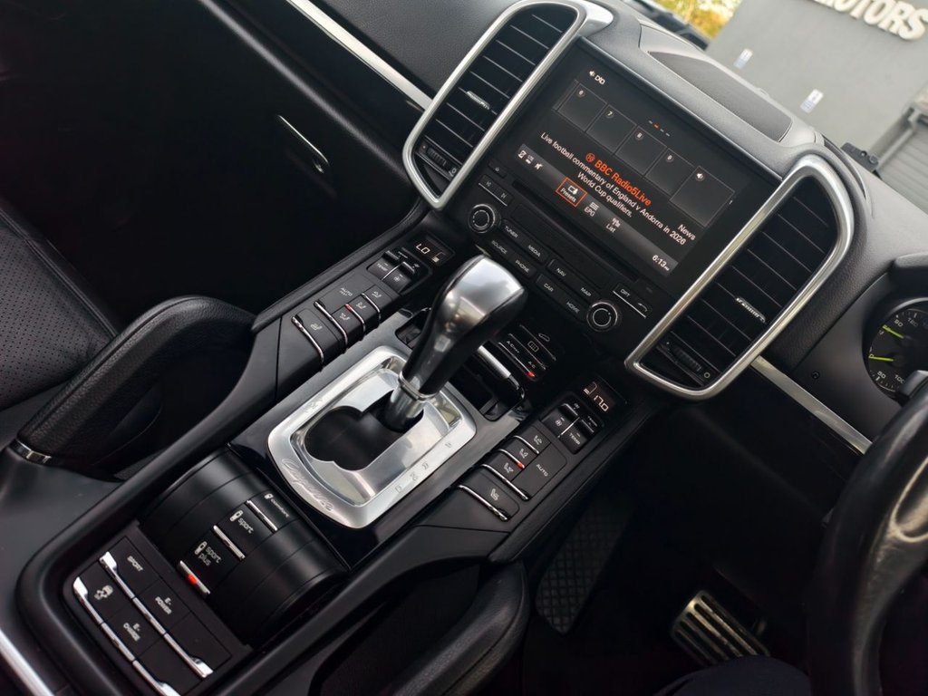 Used Porsche Cayenne 2017 for sale - 76202406: Photo 28