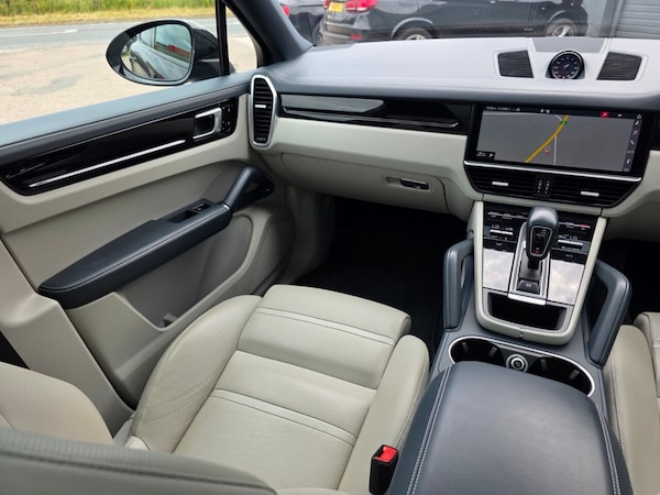 Used Porsche Cayenne 2019 for sale - 76202716: Photo 38