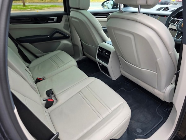 Used Porsche Cayenne 2019 for sale - 76202716: Photo 47