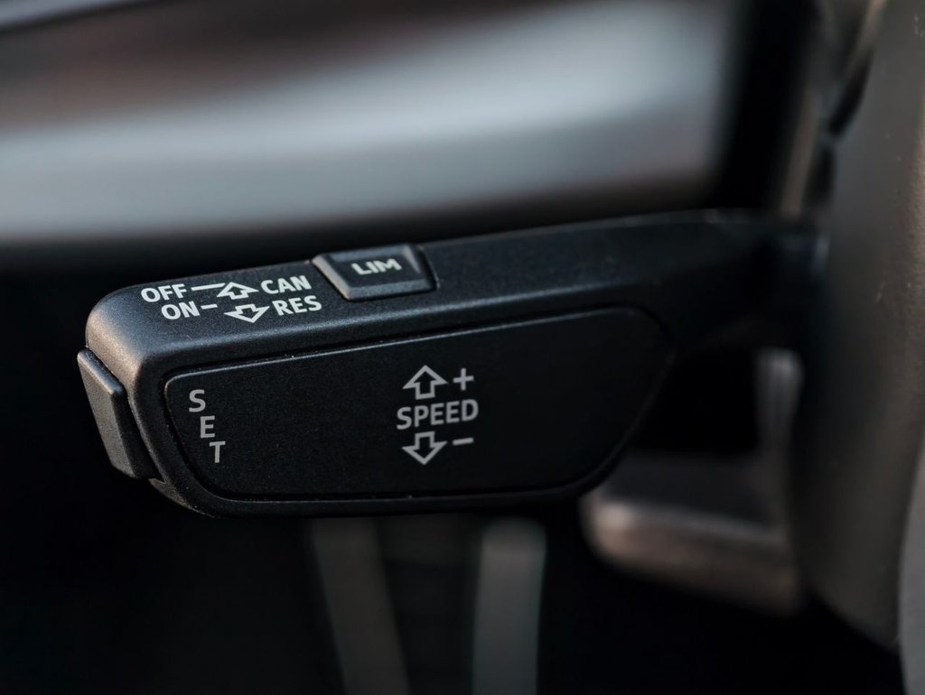 Used Audi Q8 2019 for sale - 76632607: Photo 41